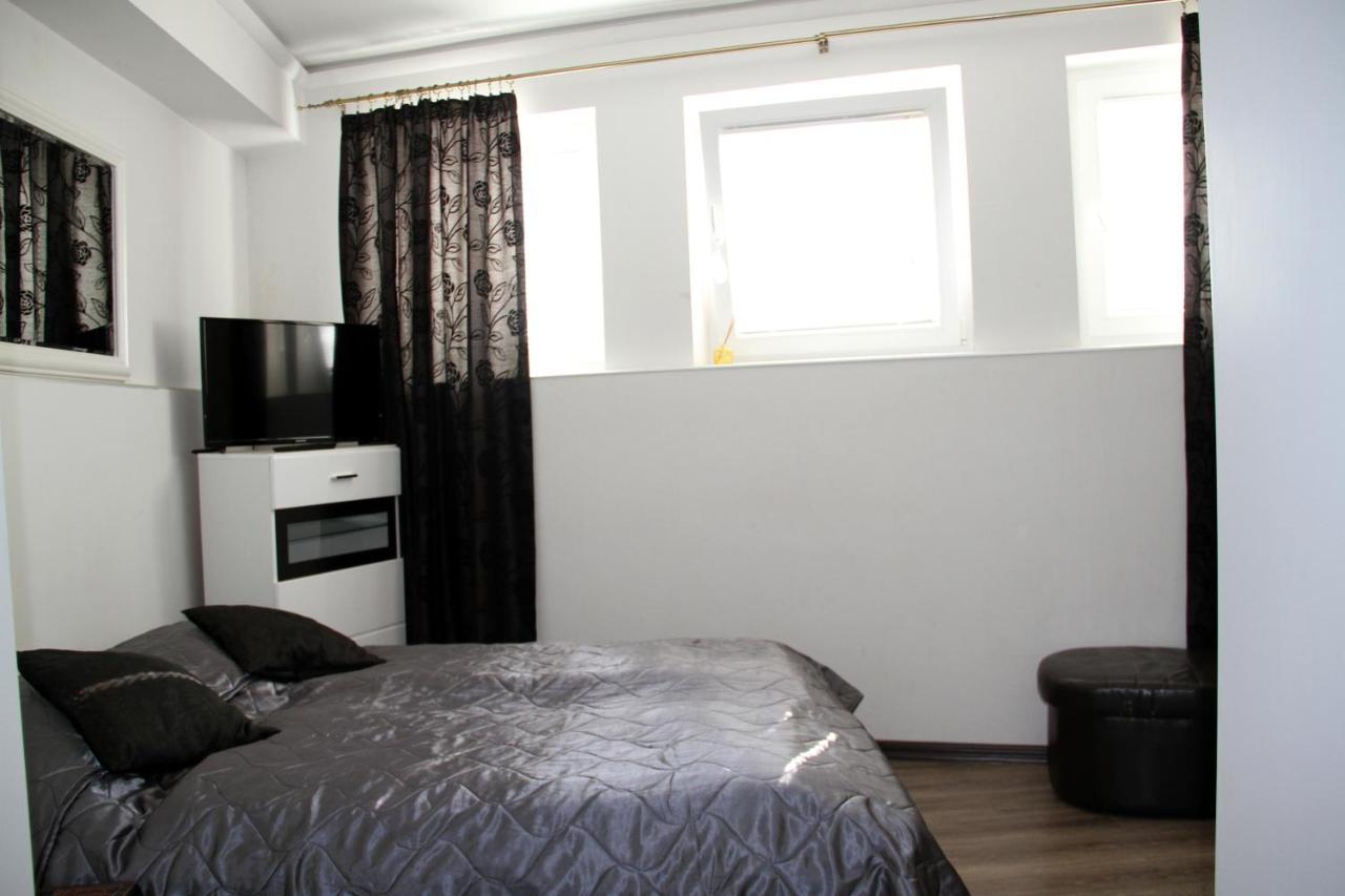 Downtown Green Oasis Apartments Sarajevo Ngoại thất bức ảnh