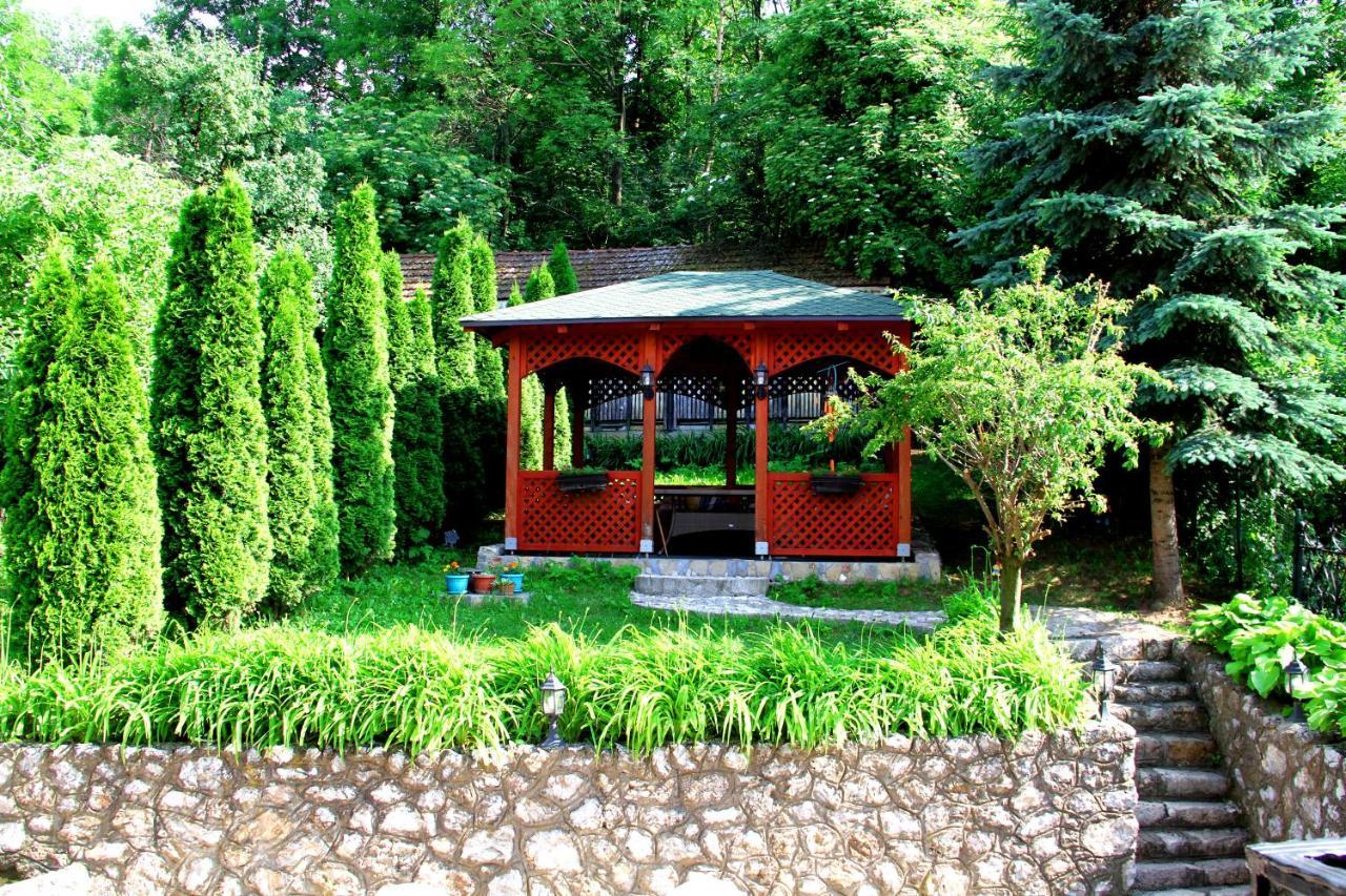 Downtown Green Oasis Apartments Sarajevo Ngoại thất bức ảnh
