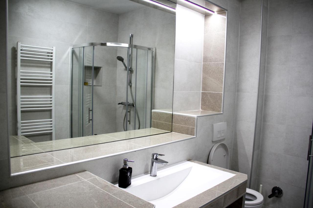 Downtown Green Oasis Apartments Sarajevo Ngoại thất bức ảnh