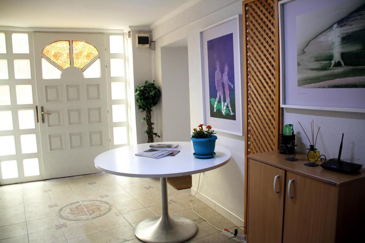 Downtown Green Oasis Apartments Sarajevo Ngoại thất bức ảnh