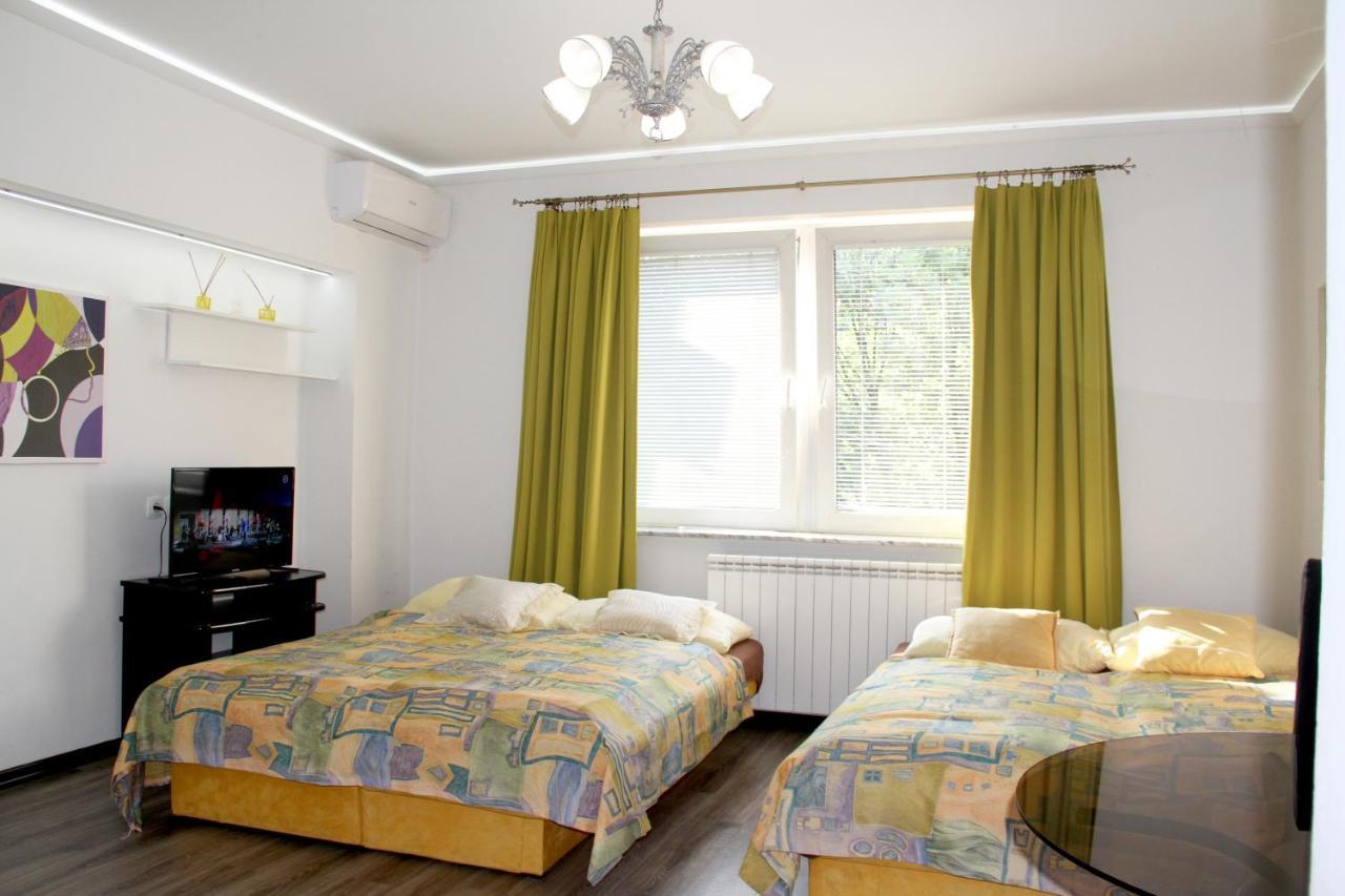 Downtown Green Oasis Apartments Sarajevo Ngoại thất bức ảnh